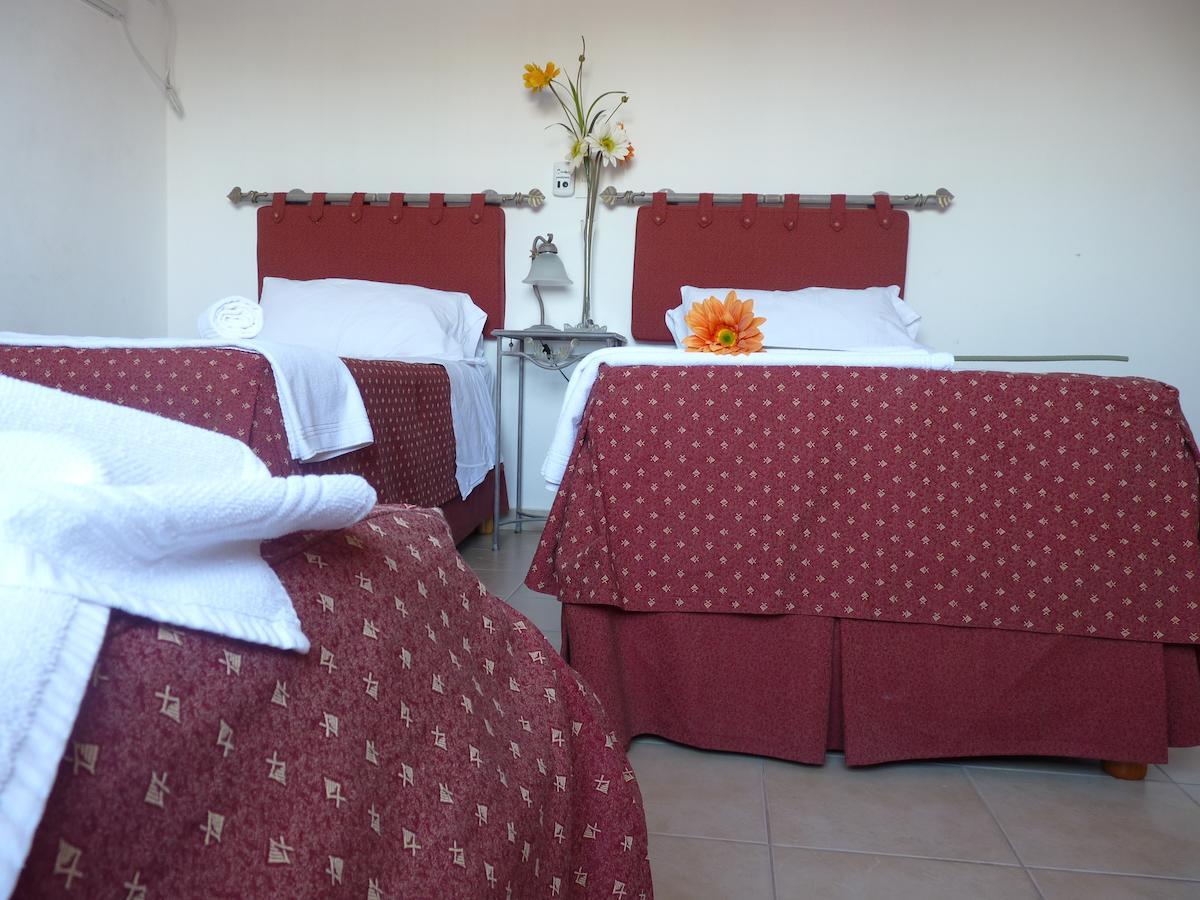 Hotel Quelu Leufu Río Colorado Chambre photo