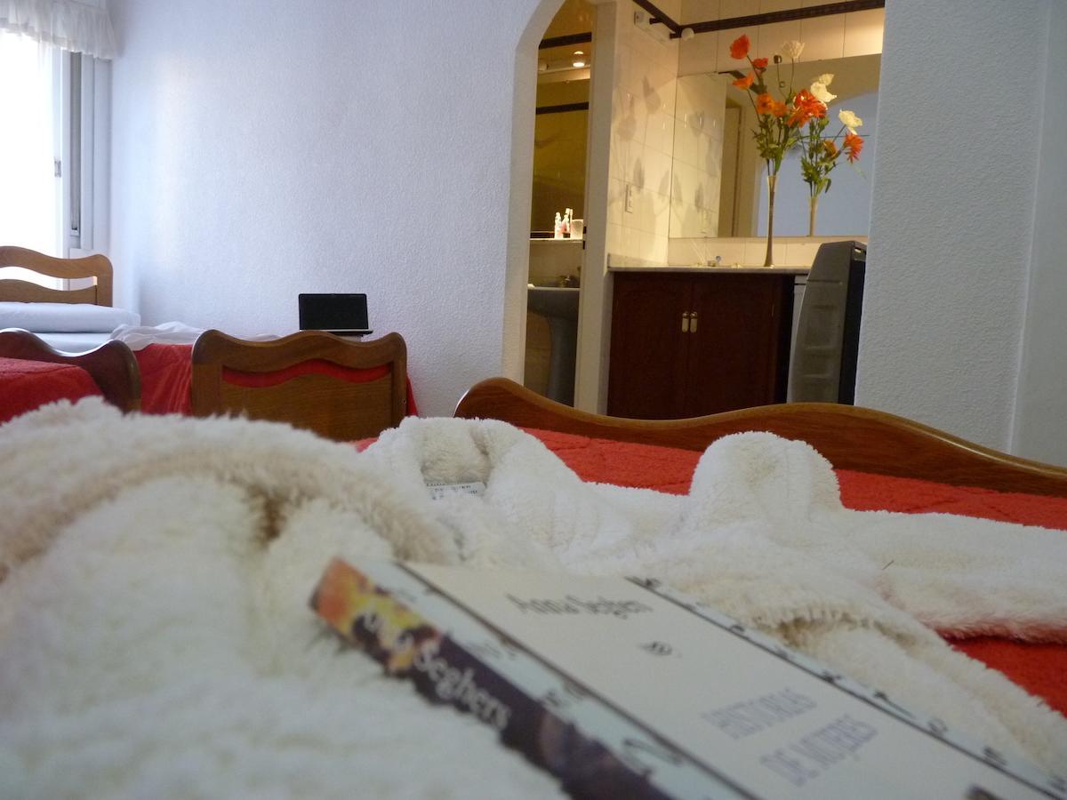 Hotel Quelu Leufu Río Colorado Chambre photo