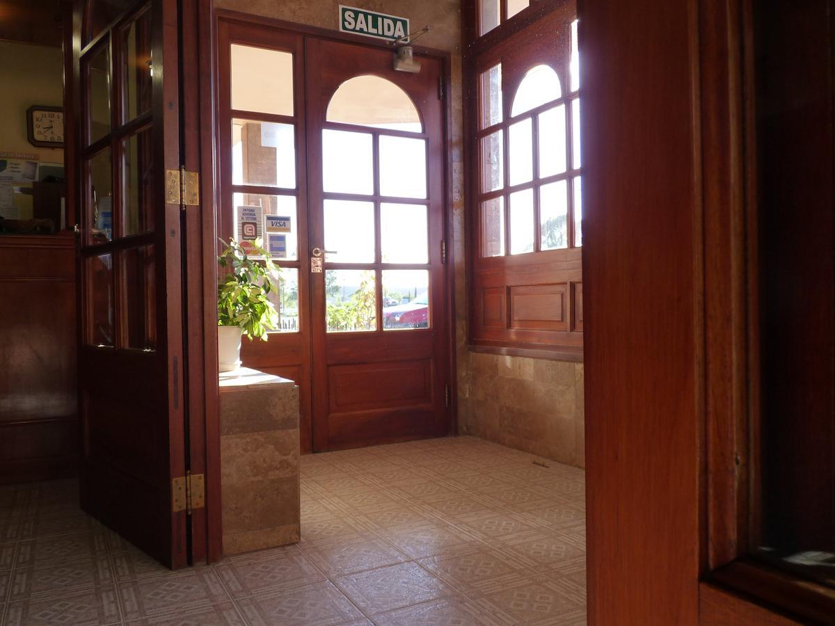 Hotel Quelu Leufu Río Colorado Extérieur photo